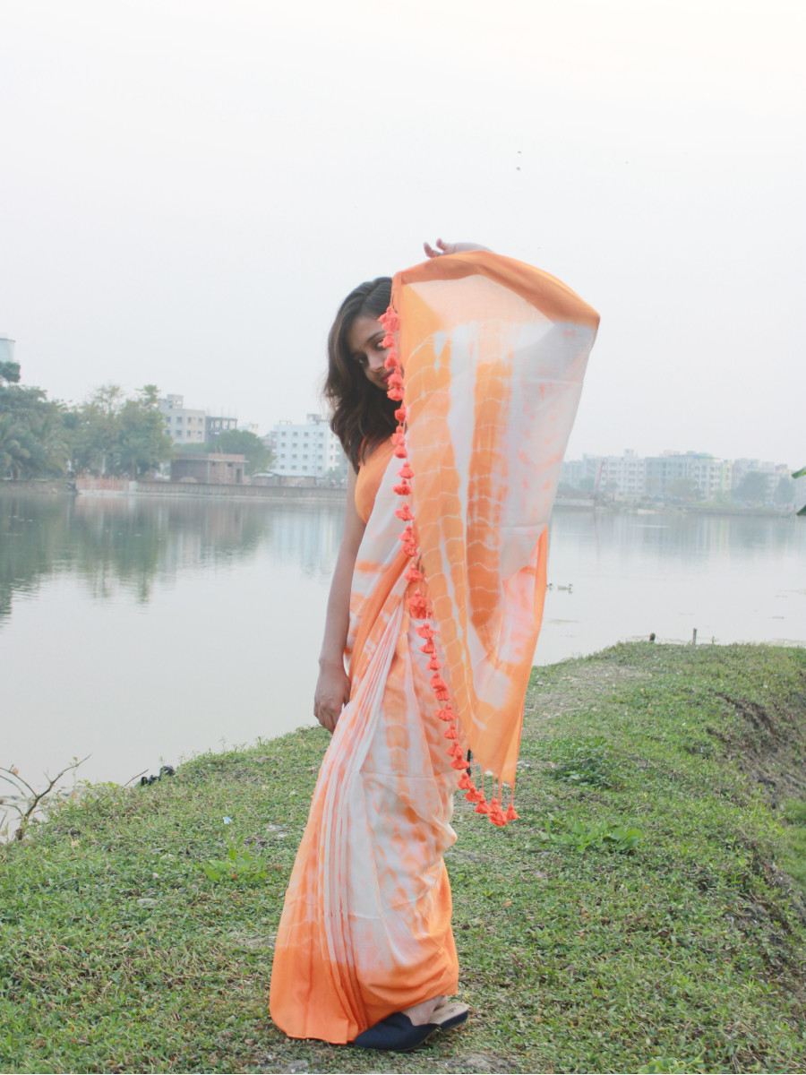 sunsetdreams_orangeandwhite_mulcotton_saree